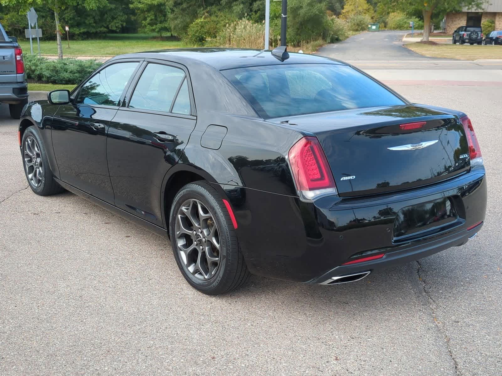 Thumbnail: 2018 Chrysler 300 - 6