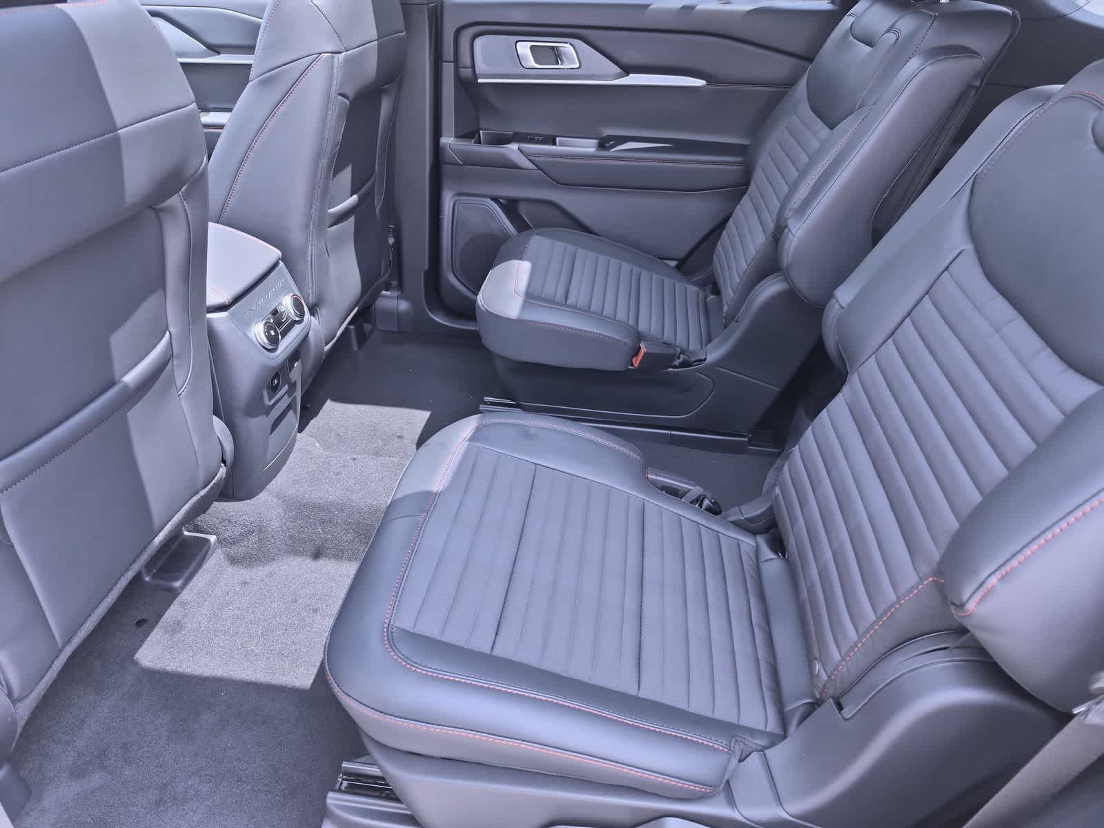Thumbnail: 2026 Ford Explorer - 20