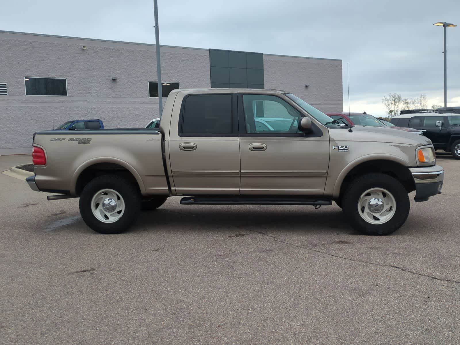 Thumbnail: 2001 Ford F-150 - 9