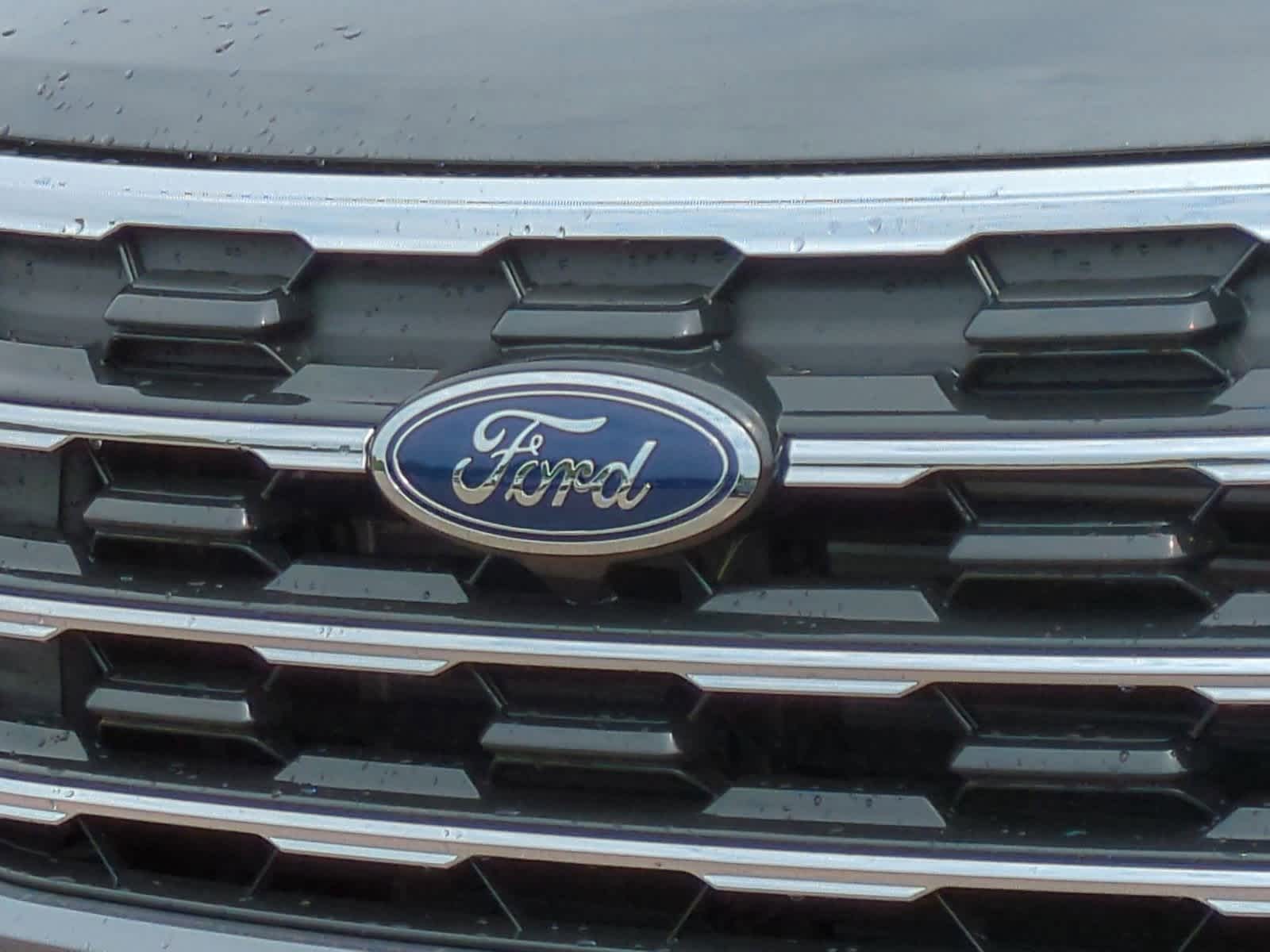 2025 Ford Explorer Active 12