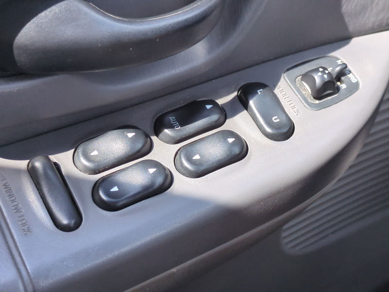 Thumbnail: 2001 Ford F-150 - 28