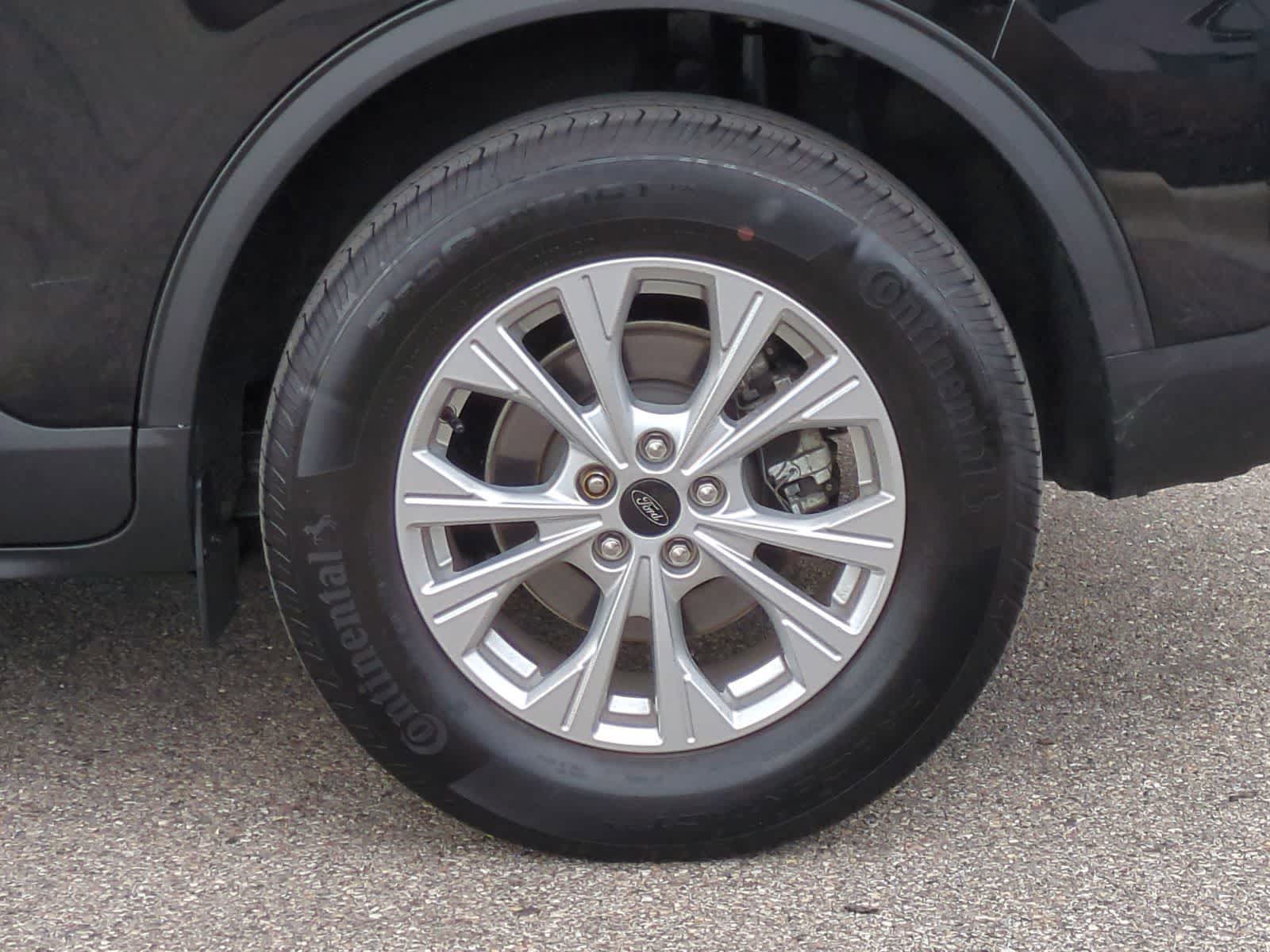 Thumbnail: 2023 Ford Escape - 14