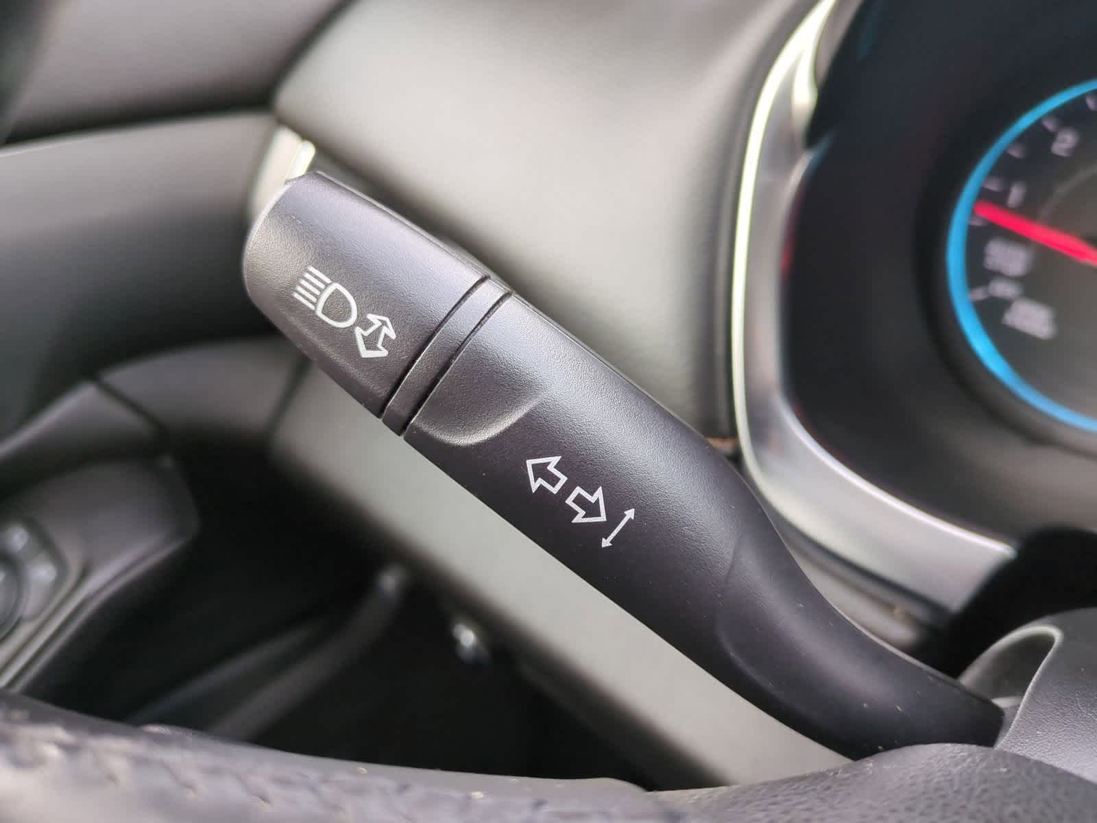 Thumbnail: 2018 Chevrolet Traverse - 28