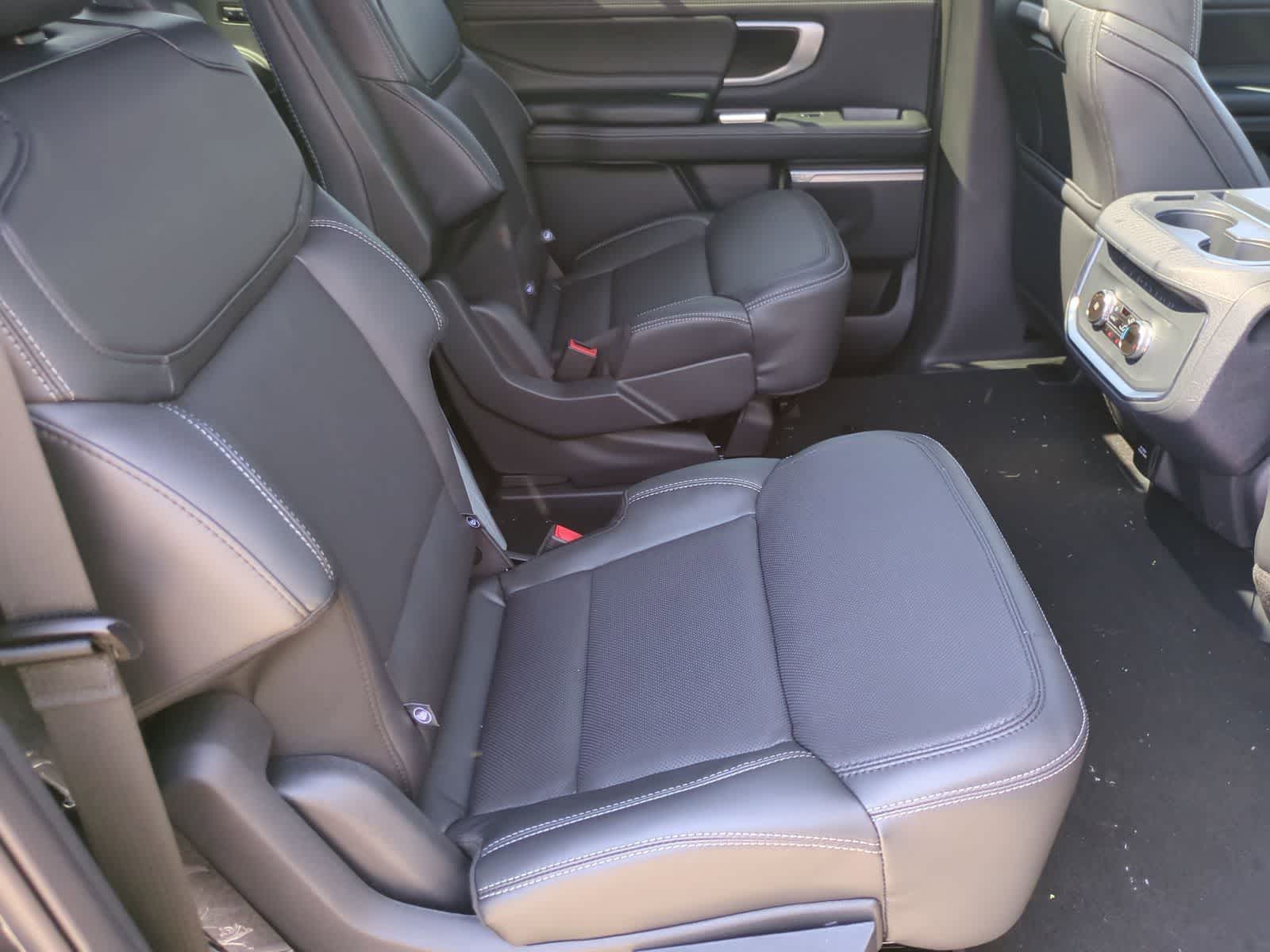 Thumbnail: 2026 Ford Expedition MAX - 21