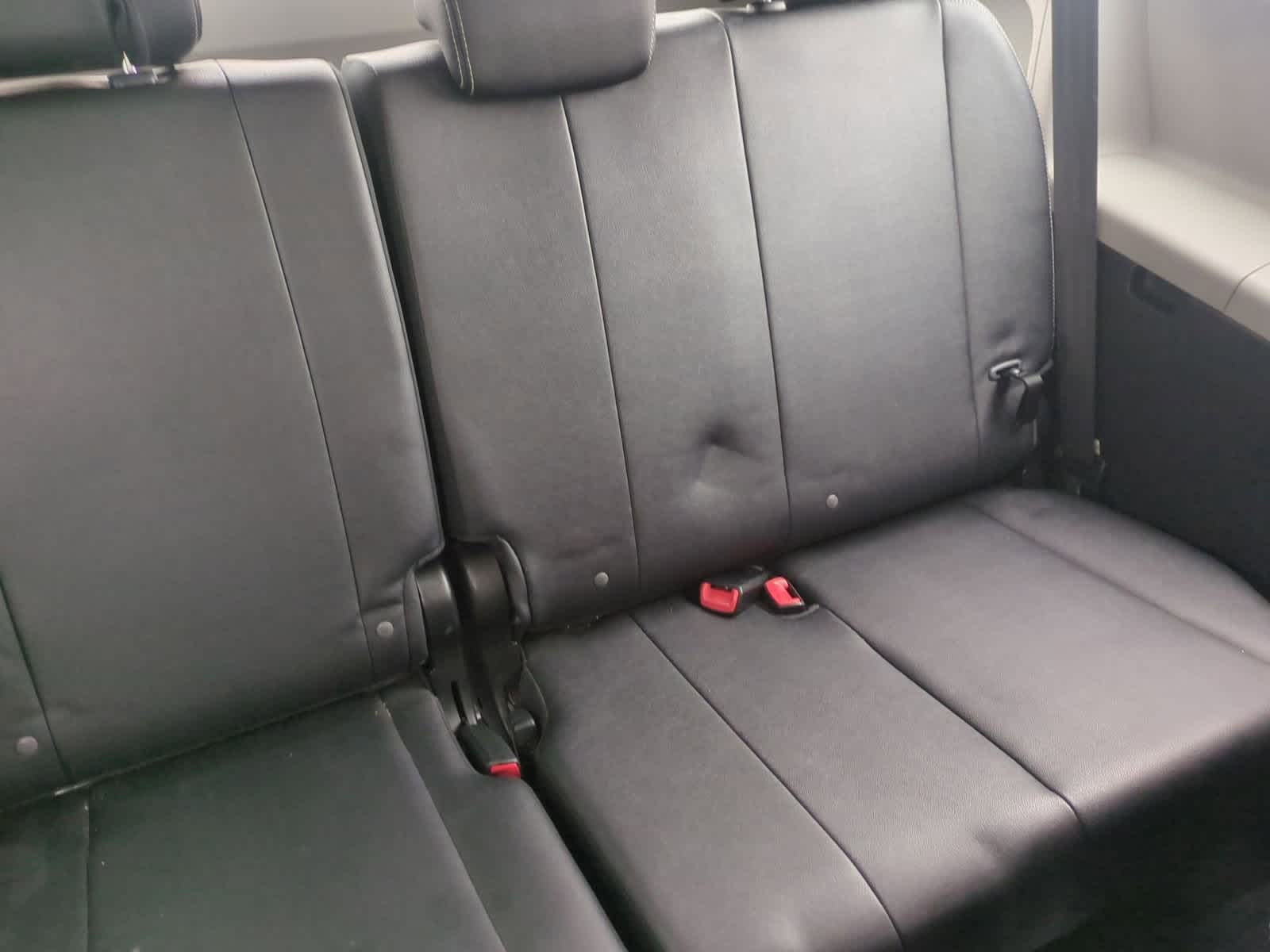 Thumbnail: 2015 Toyota Sienna - 22