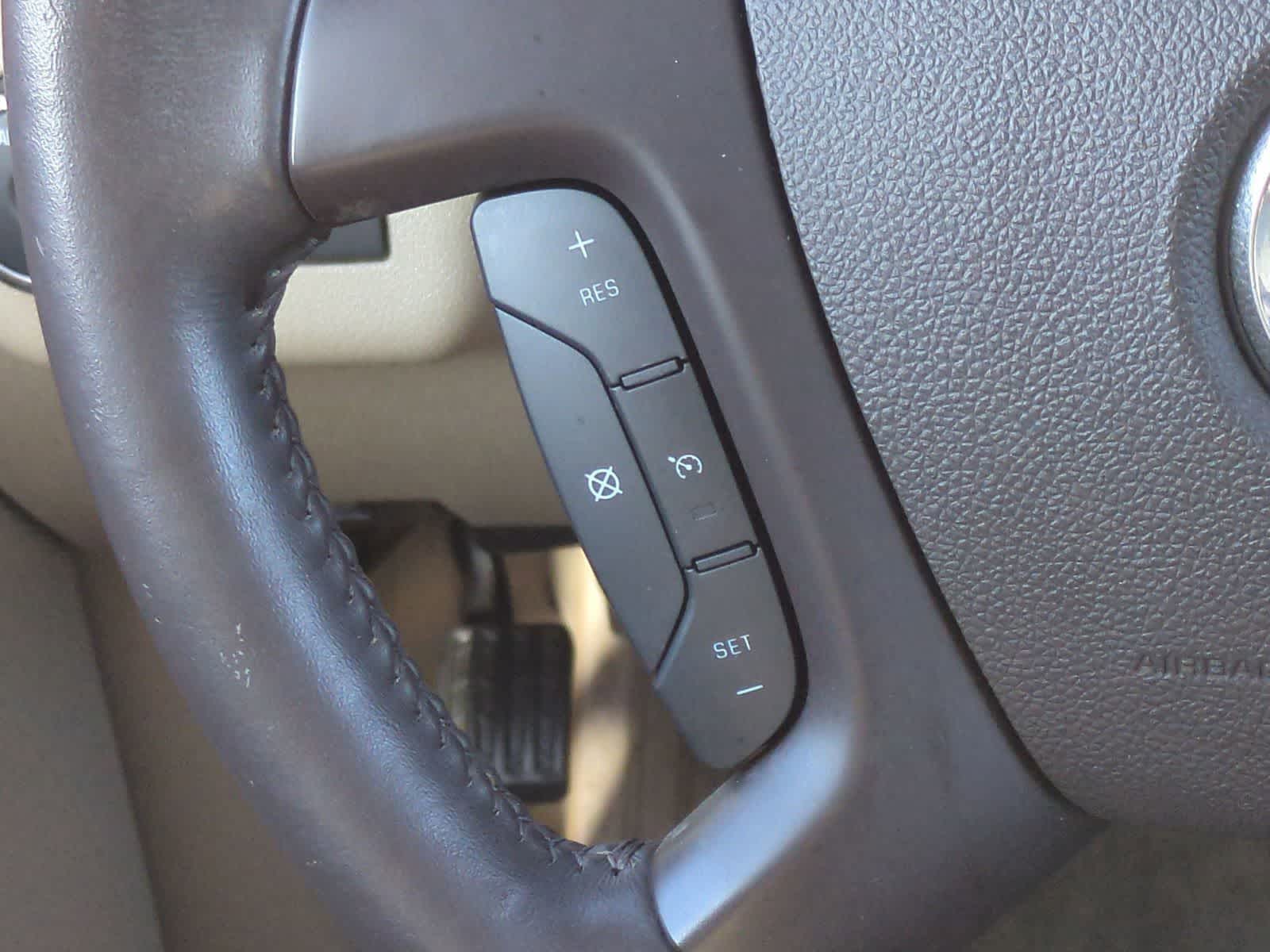 Thumbnail: 2010 Buick Enclave - 25