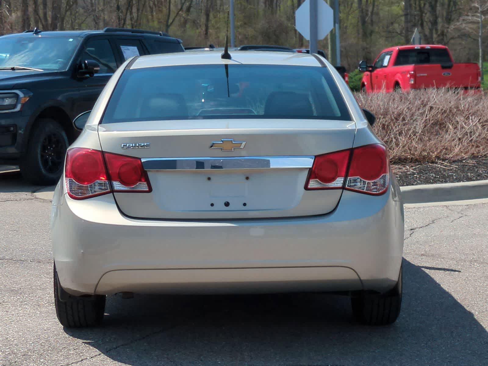 Thumbnail: 2012 Chevrolet Cruze - 7