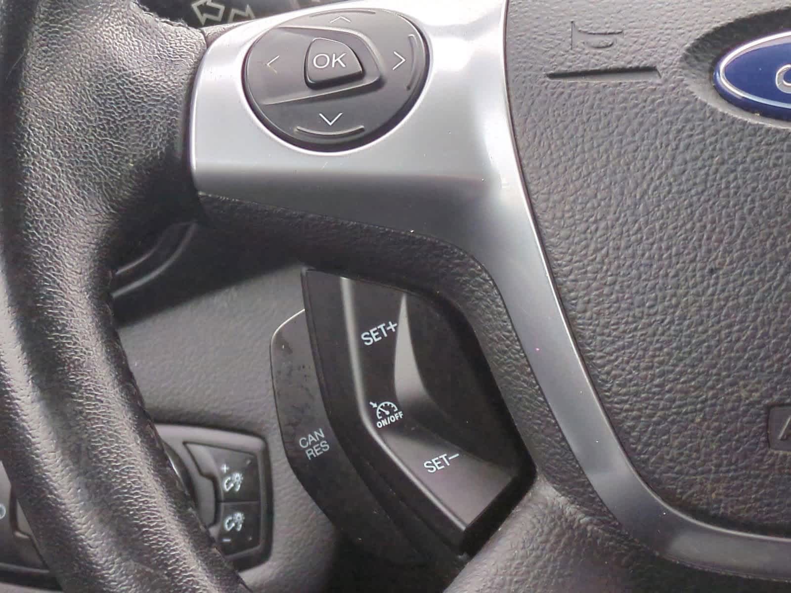 Thumbnail: 2015 Ford Escape - 23