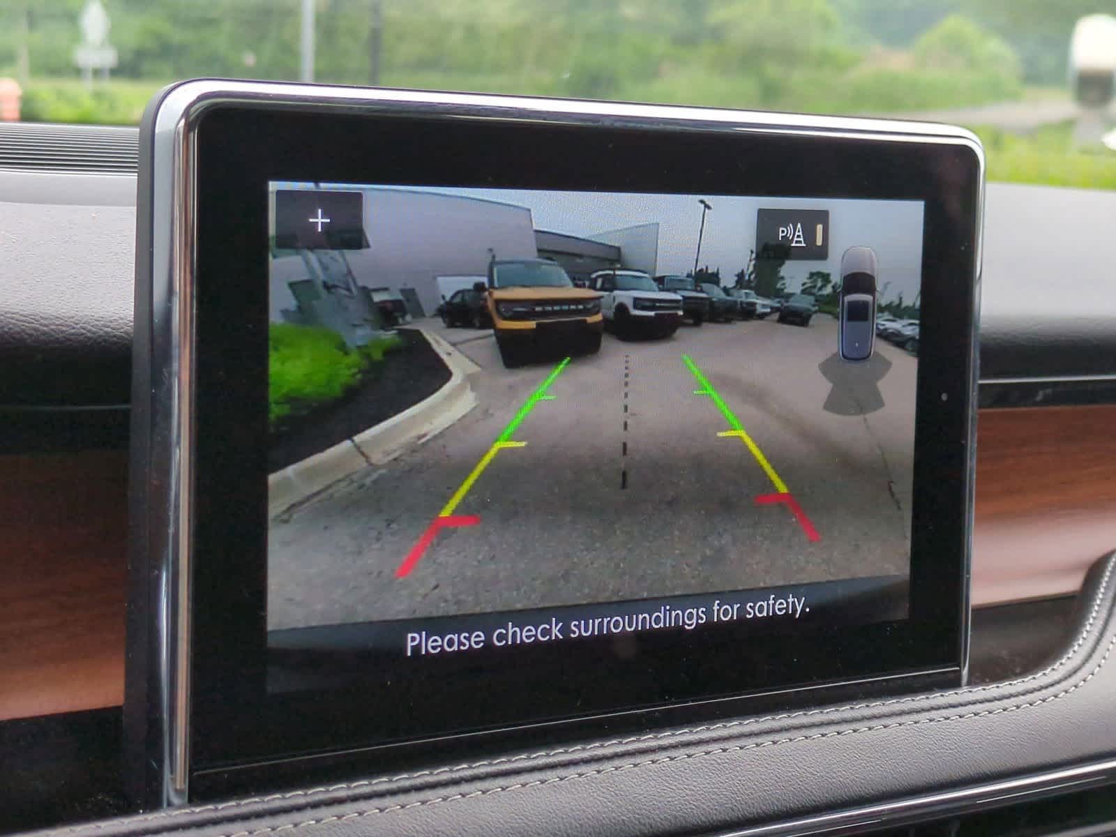 Thumbnail: 2022 Lincoln Corsair - 31