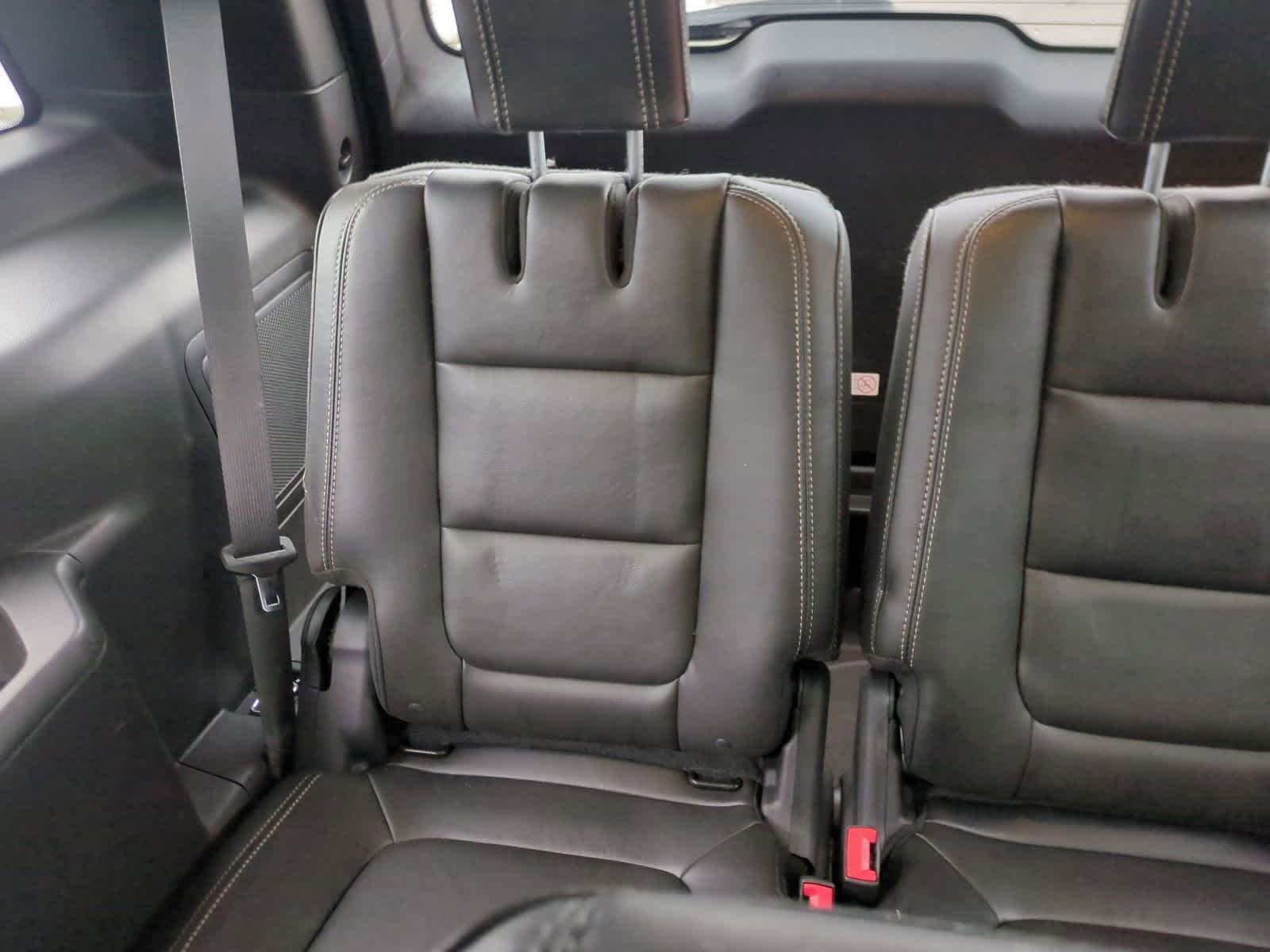 Thumbnail: 2015 Ford Explorer - 23