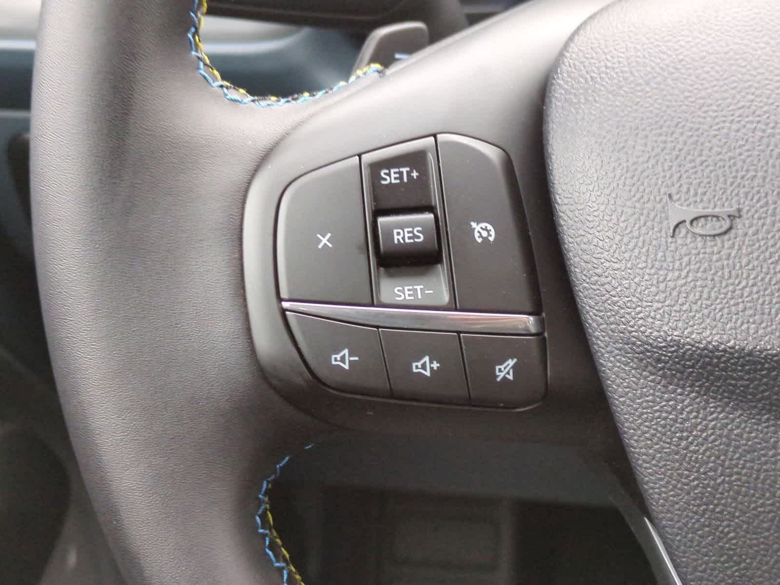 Thumbnail: 2025 Ford Maverick - 25