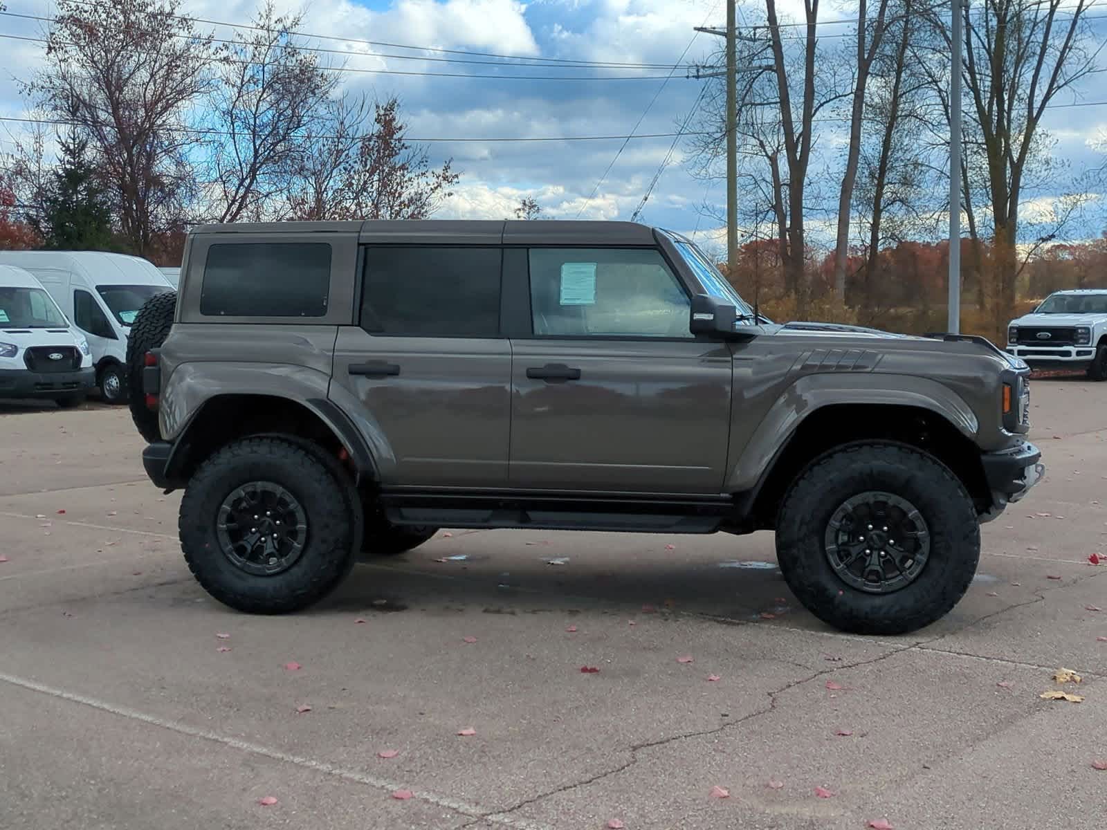 Thumbnail: 2025 Ford Bronco - 9