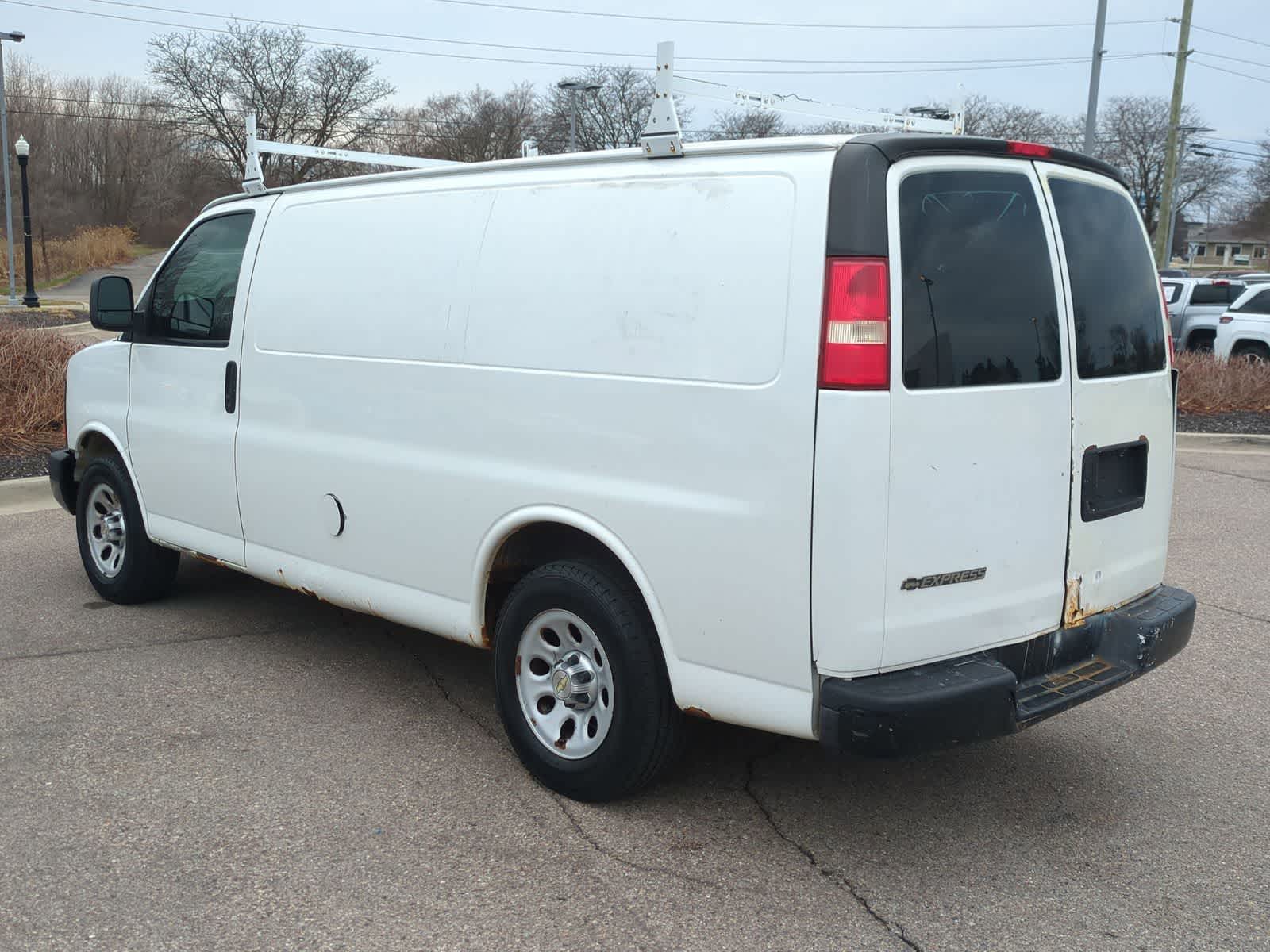 Thumbnail: 2013 Chevrolet Express - 6
