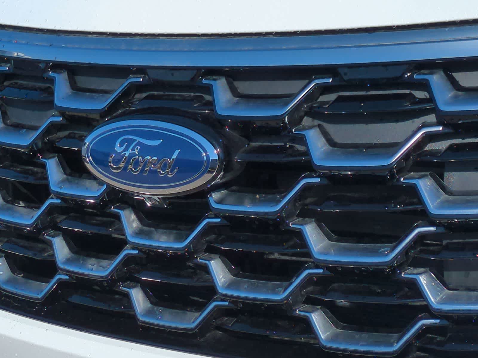 Thumbnail: 2026 Ford Explorer - 12