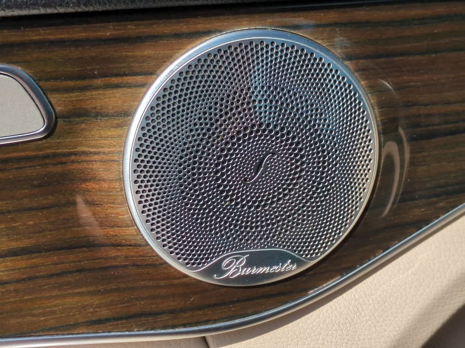 Thumbnail: 2015 Mercedes-Benz C-Class - 32