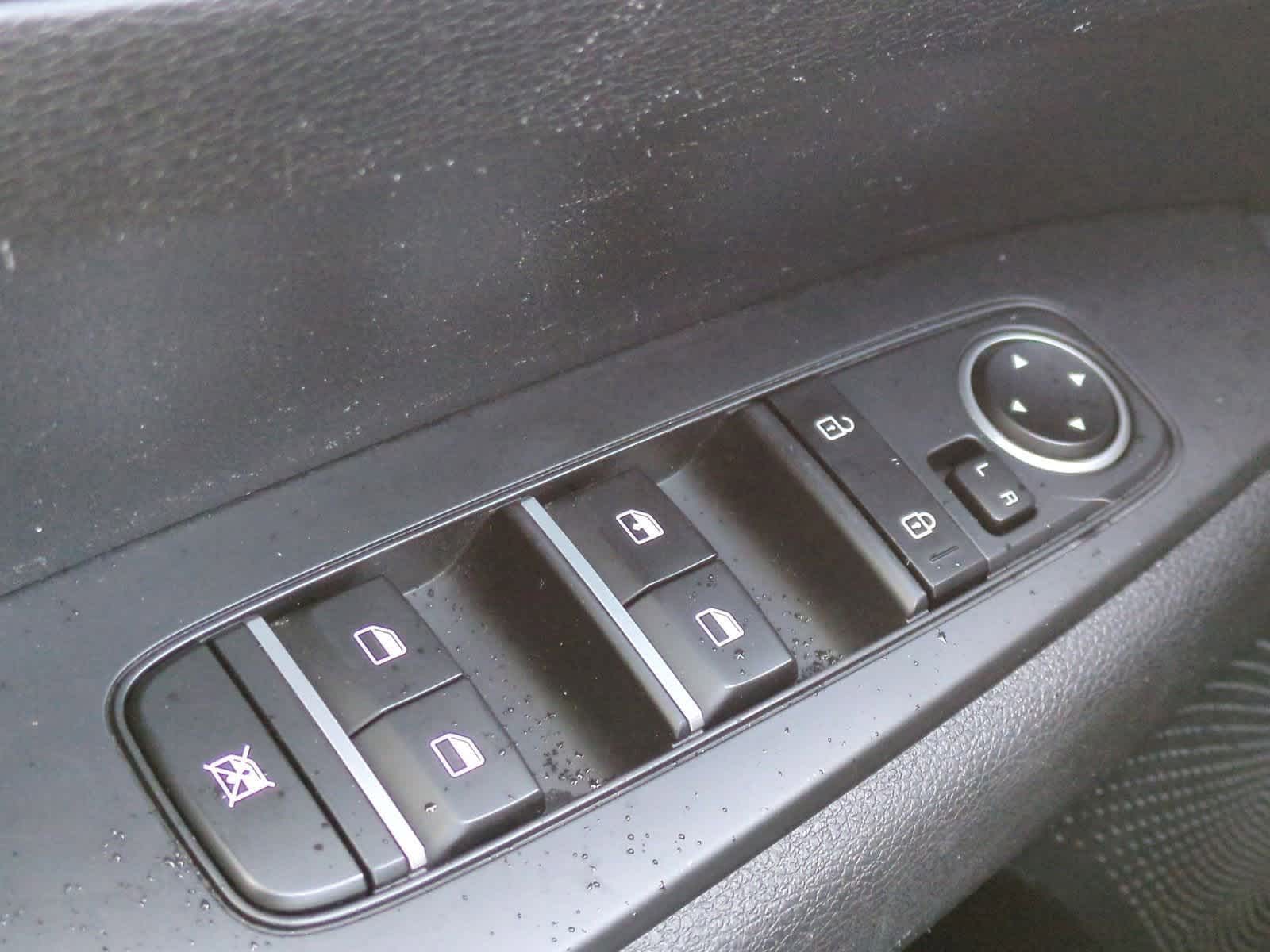 Thumbnail: 2019 Kia Forte - 32