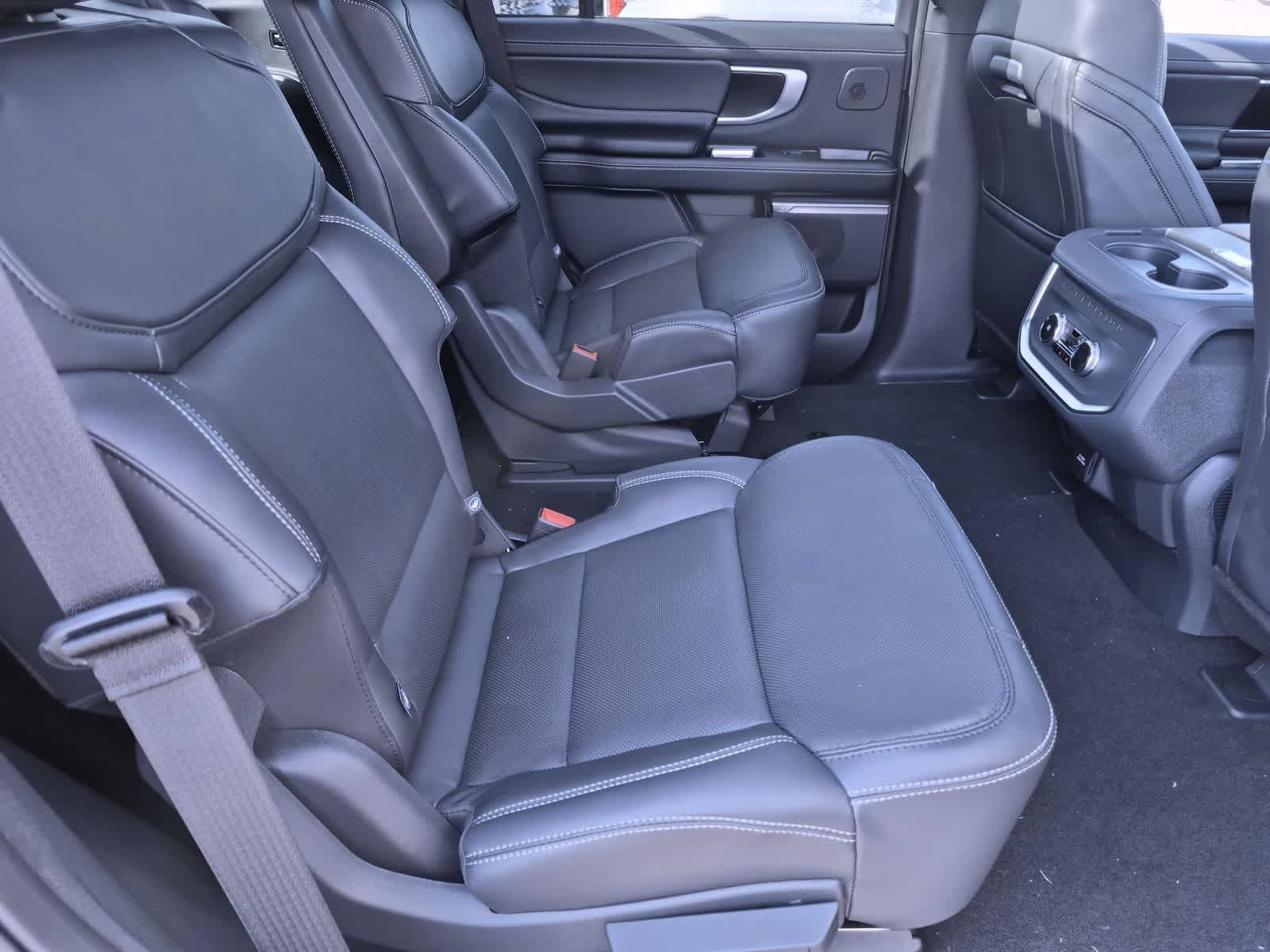 Thumbnail: 2027 Ford Expedition - 21