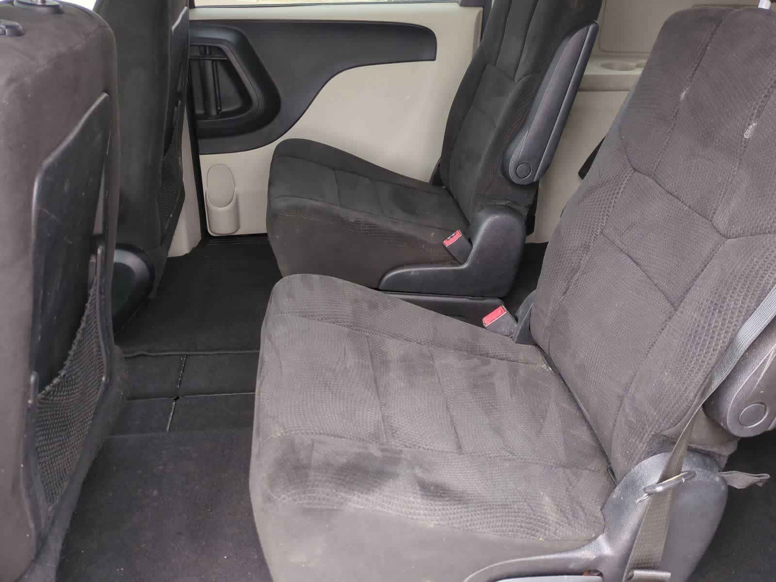 Thumbnail: 2013 Dodge Grand Caravan - 19