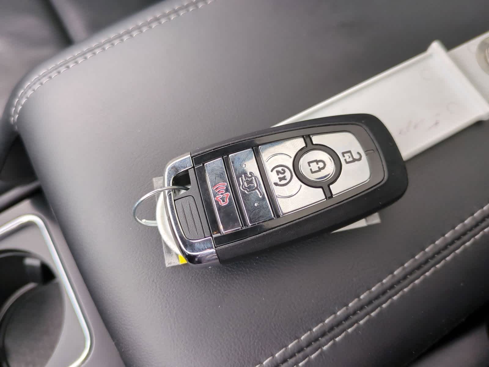 Thumbnail: 2022 Lincoln Corsair - 37