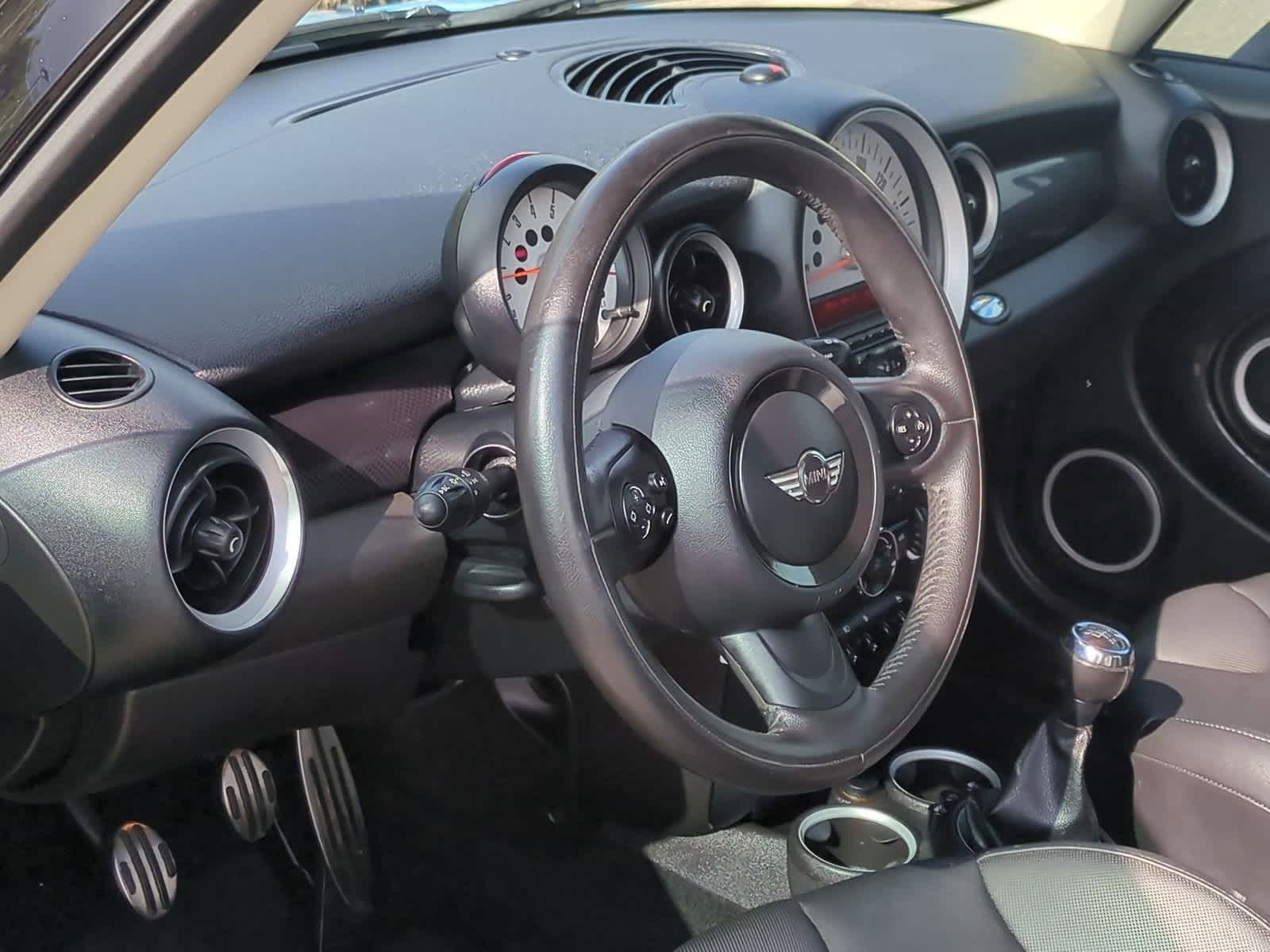 Thumbnail: 2013 MINI Cooper Hardtop - 10