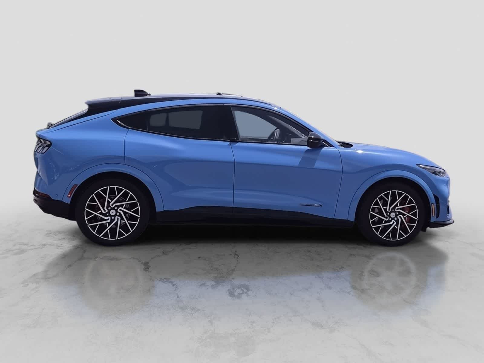 Thumbnail: 2021 Ford Mustang Mach-E - 9