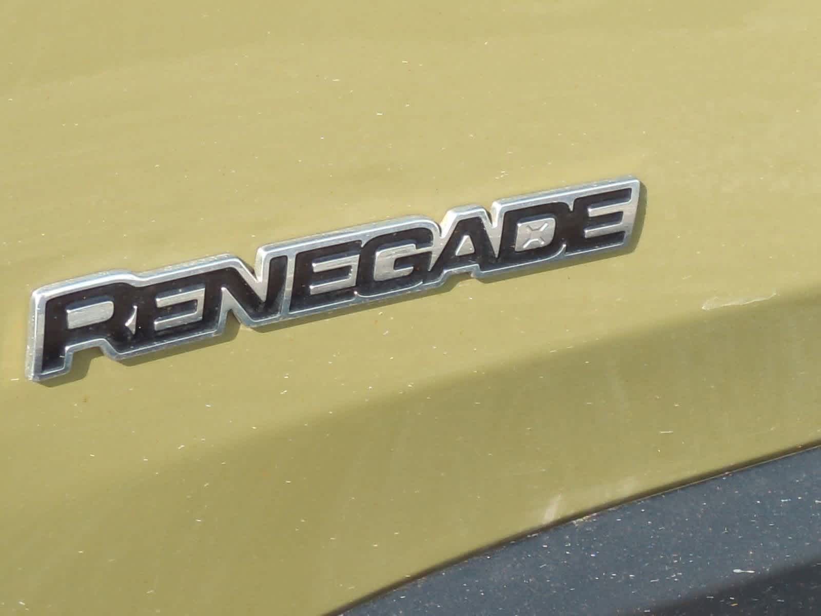 Thumbnail: 2015 Jeep Renegade - 13