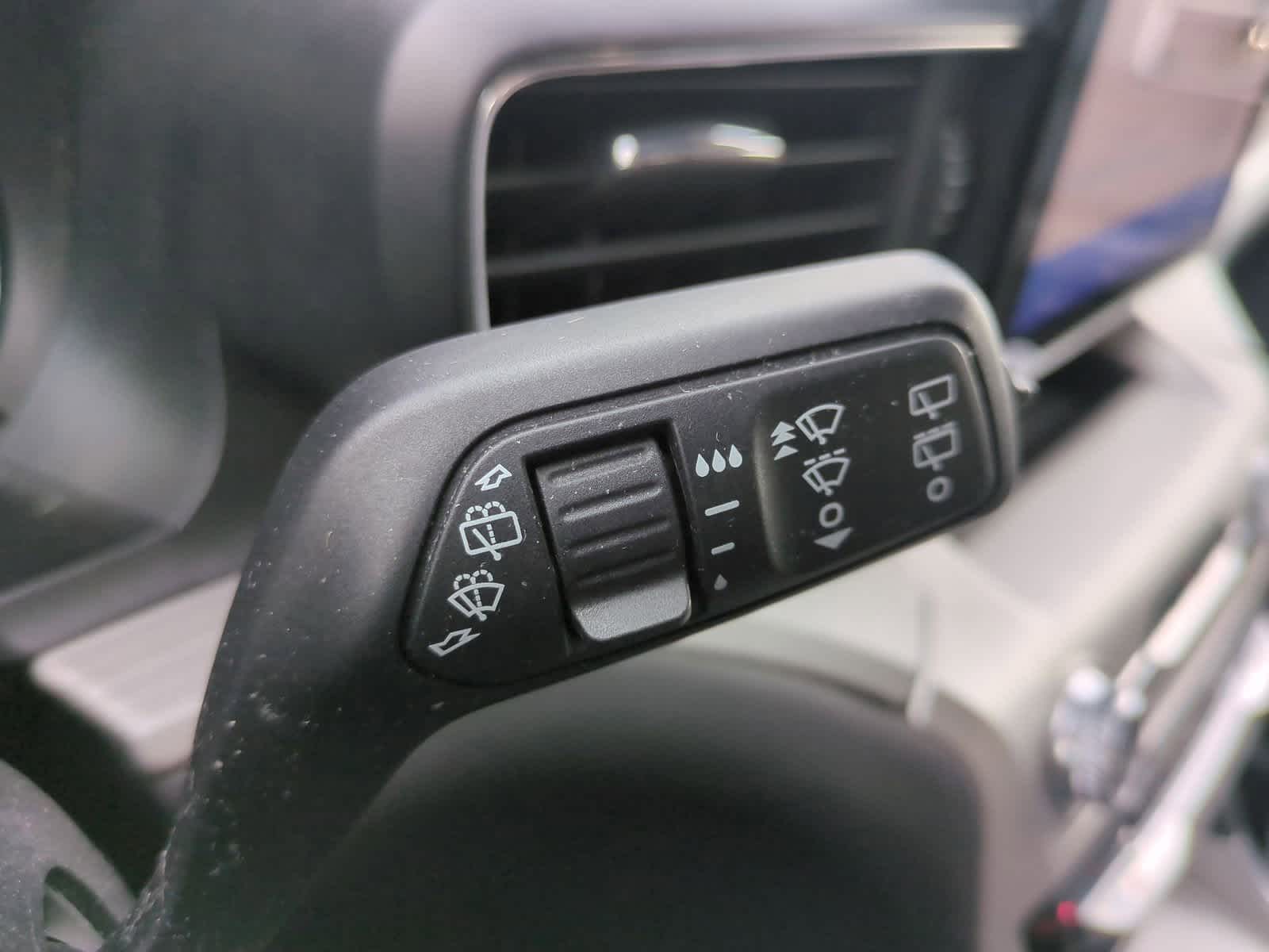 Thumbnail: 2021 Ford Explorer - 27