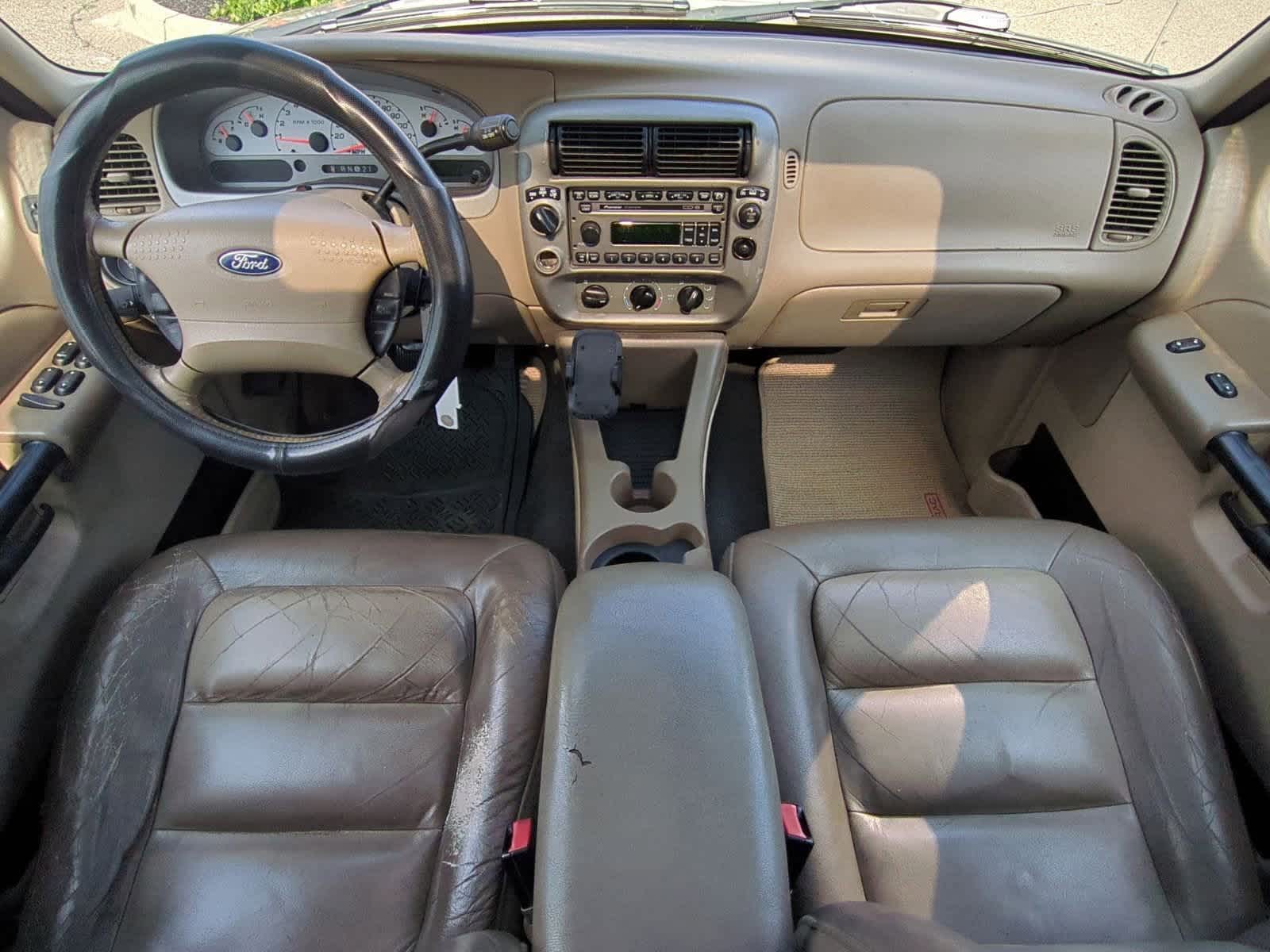 Thumbnail: 2004 Ford Explorer Sport Trac - 15