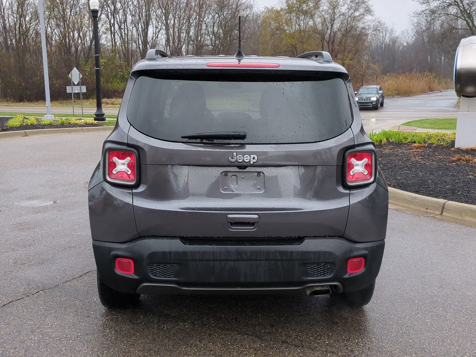 Thumbnail: 2021 Jeep Renegade - 7