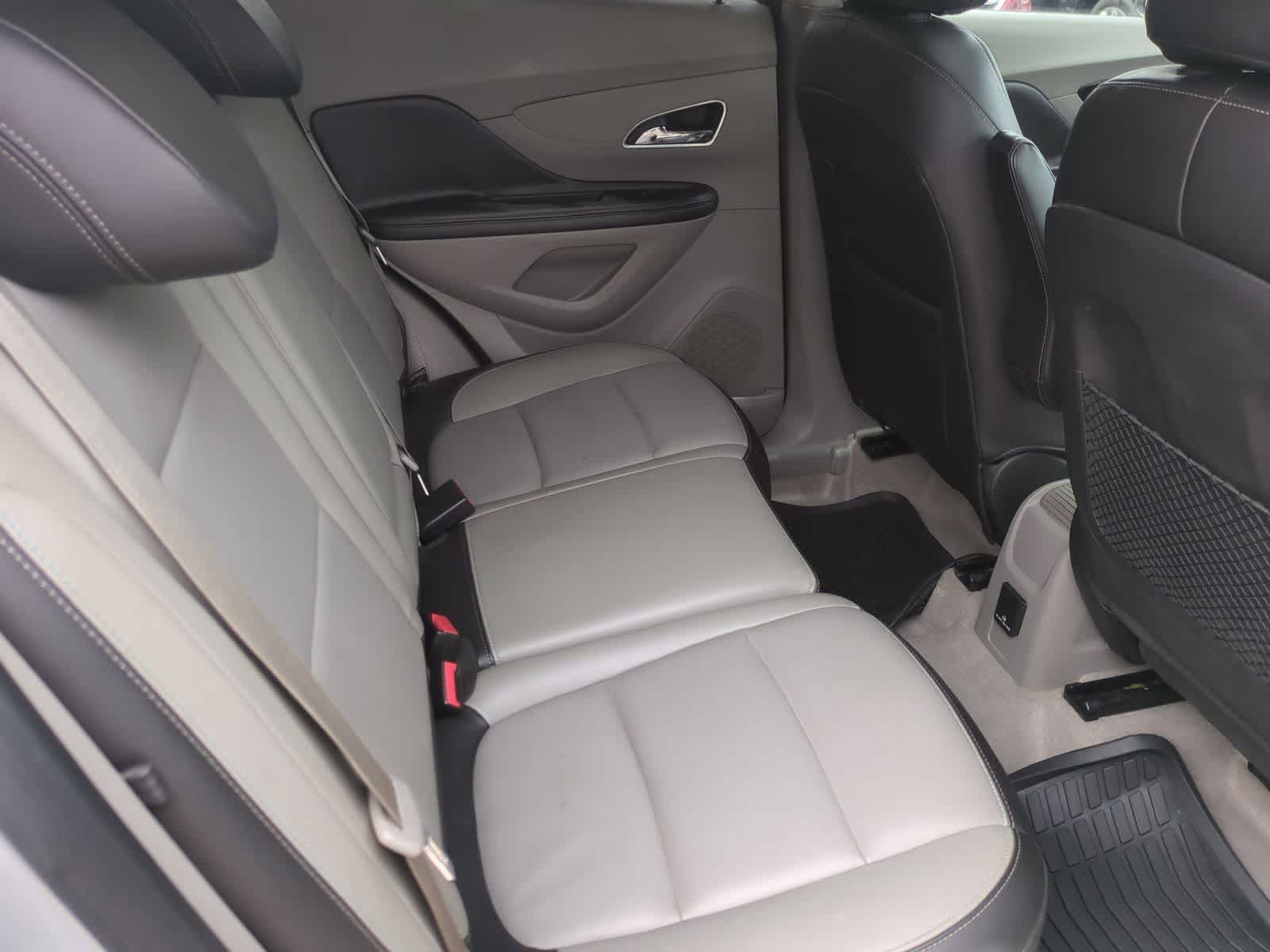 Thumbnail: 2015 Buick Encore - 21