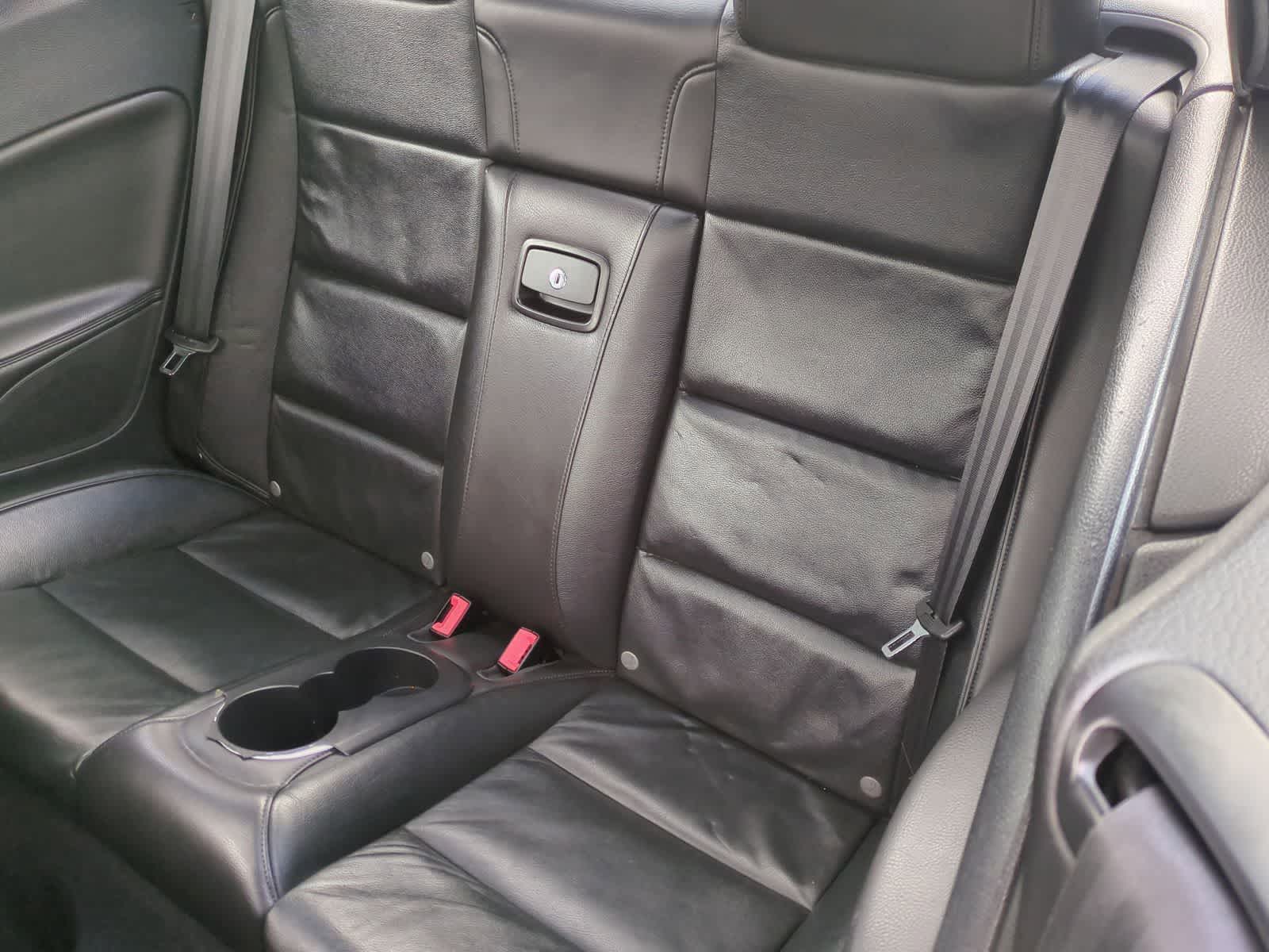 Thumbnail: 2013 Volkswagen Eos - 19