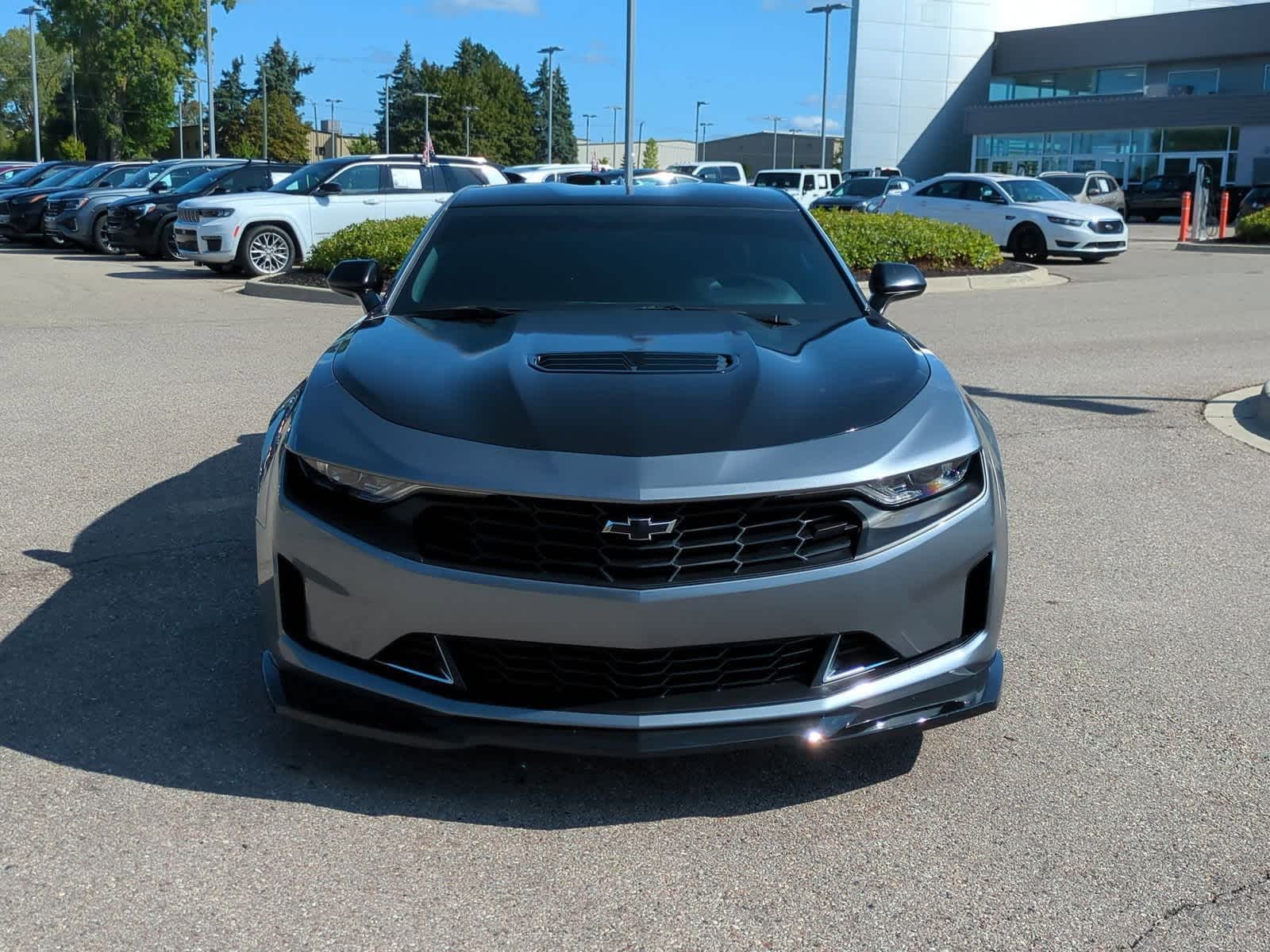 Thumbnail: 2021 Chevrolet Camaro - 3