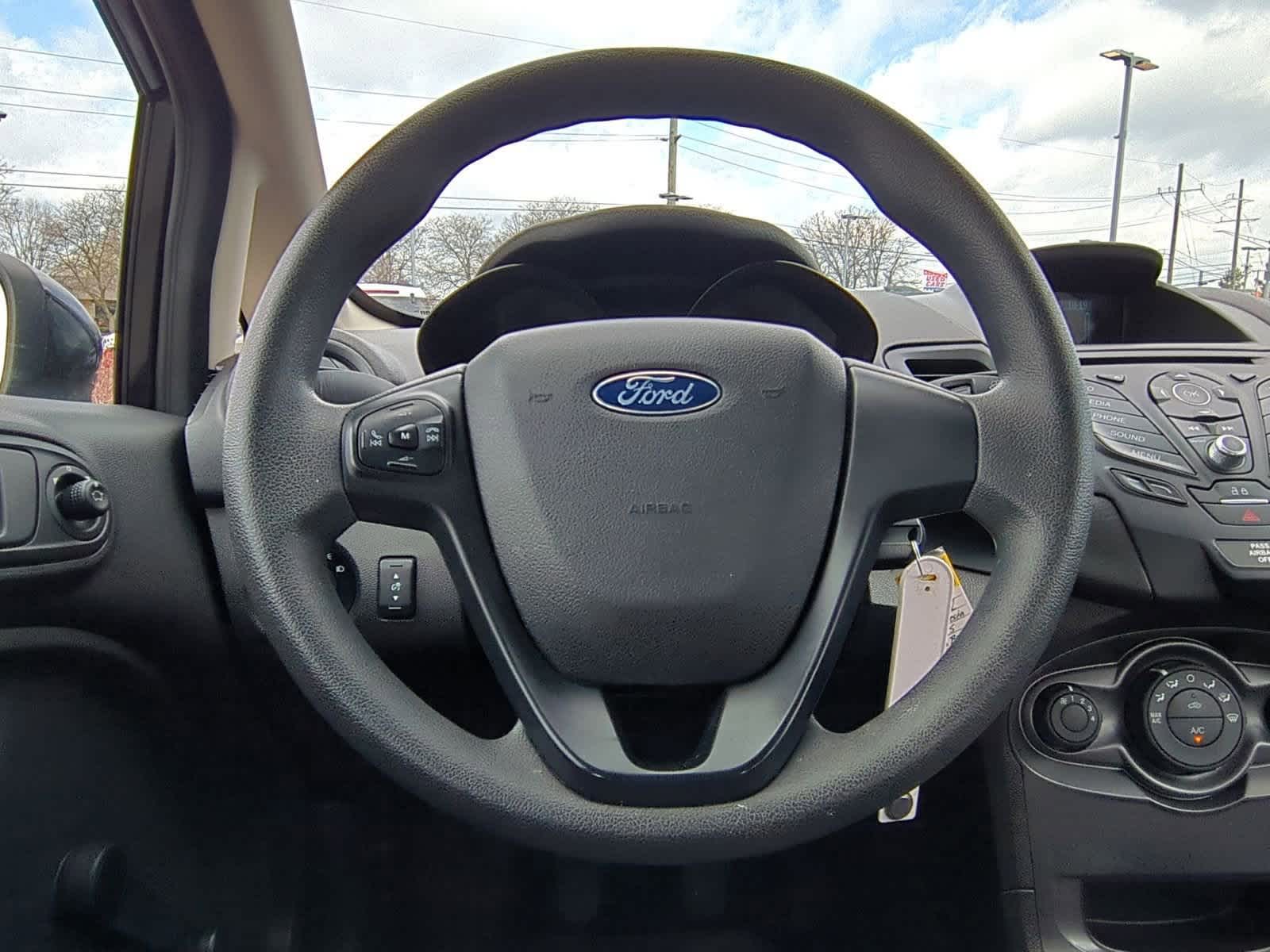 Thumbnail: 2016 Ford Fiesta - 22