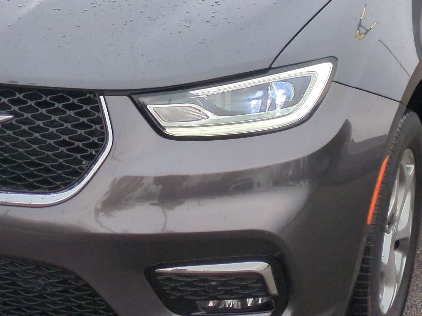 Thumbnail: 2022 Chrysler Pacifica - 11