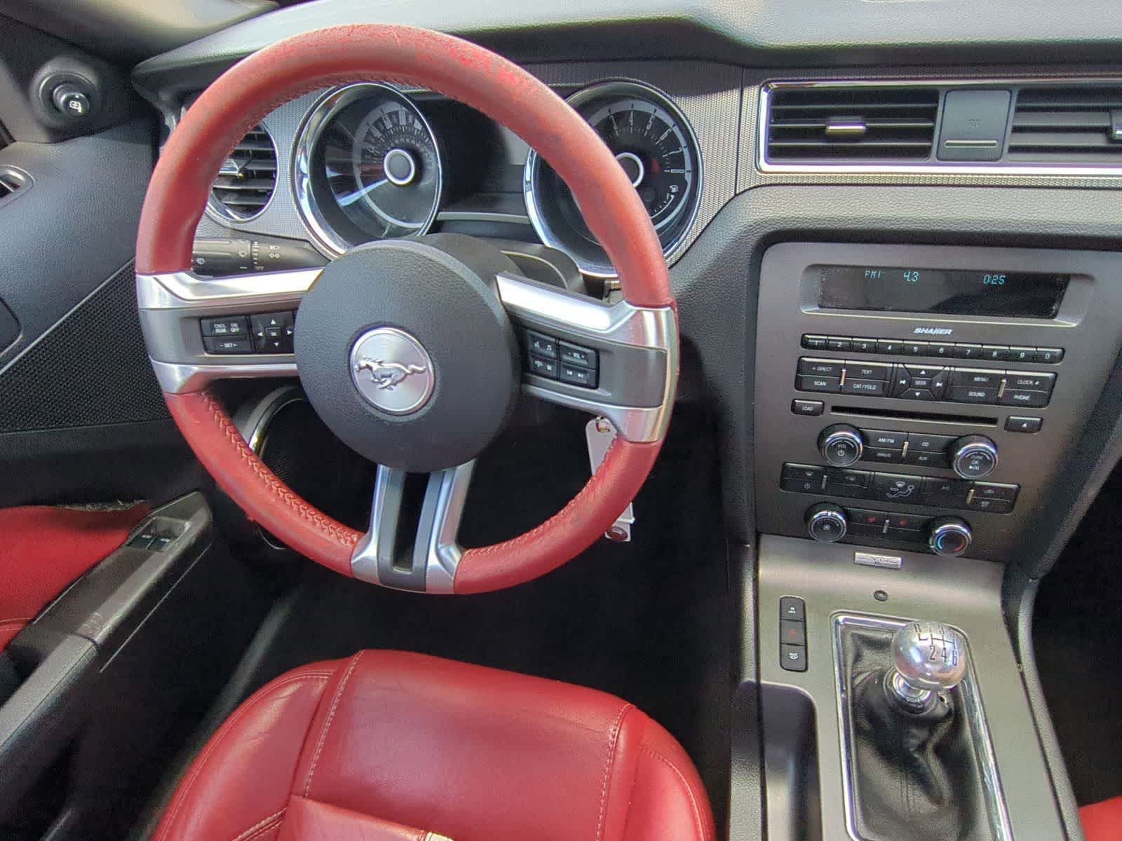 Thumbnail: 2013 Ford Mustang - 13