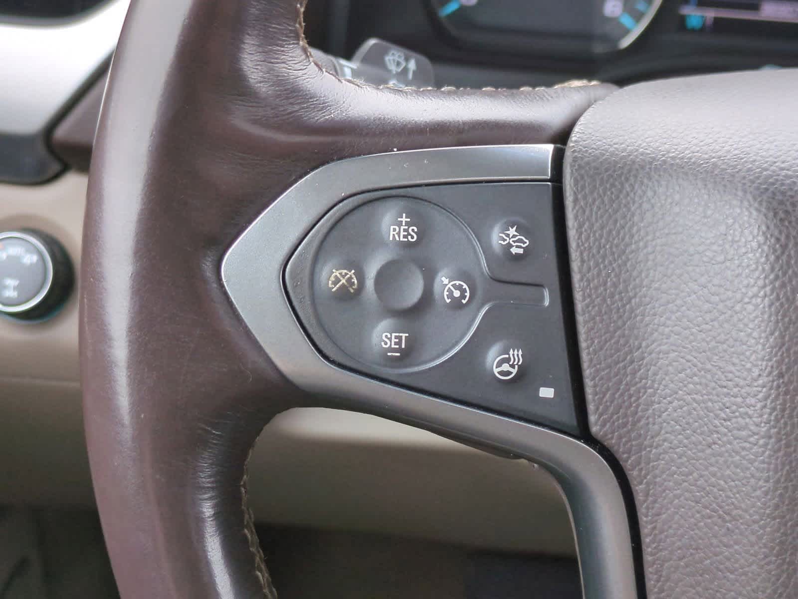 Thumbnail: 2017 Chevrolet Suburban - 27