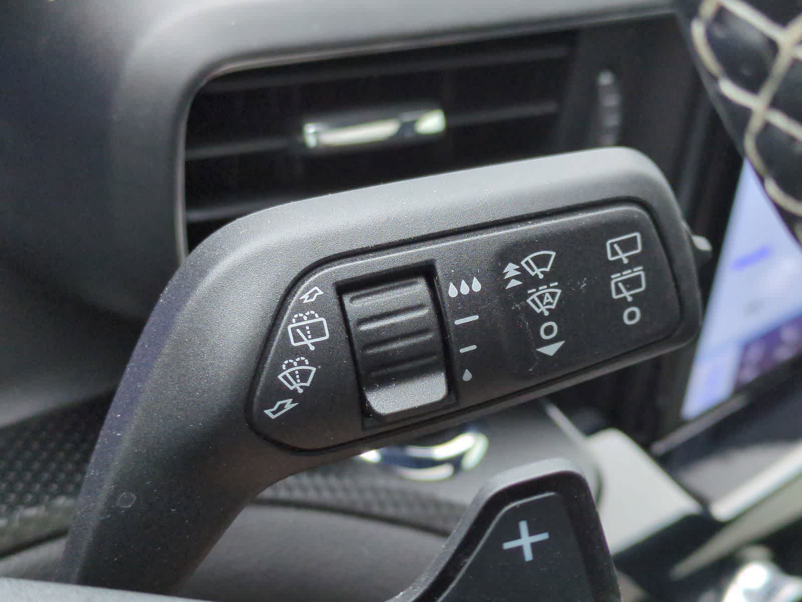Thumbnail: 2023 Ford Explorer - 27