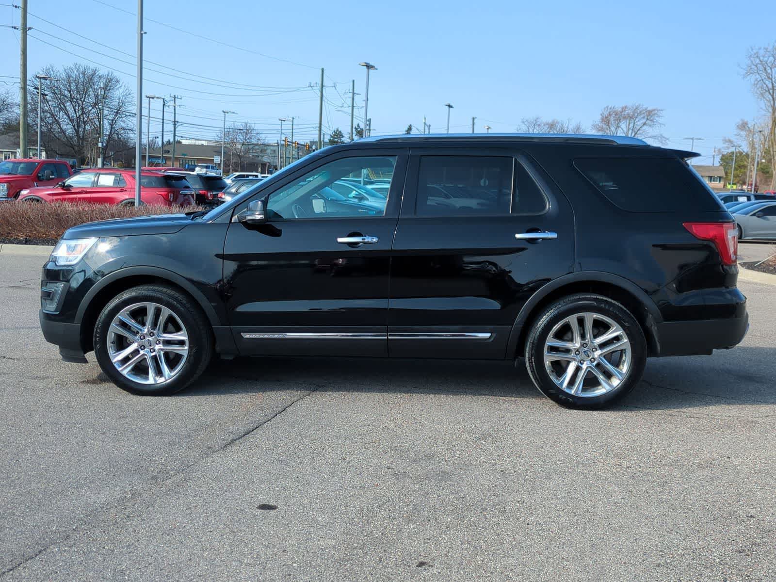 Thumbnail: 2016 Ford Explorer - 5