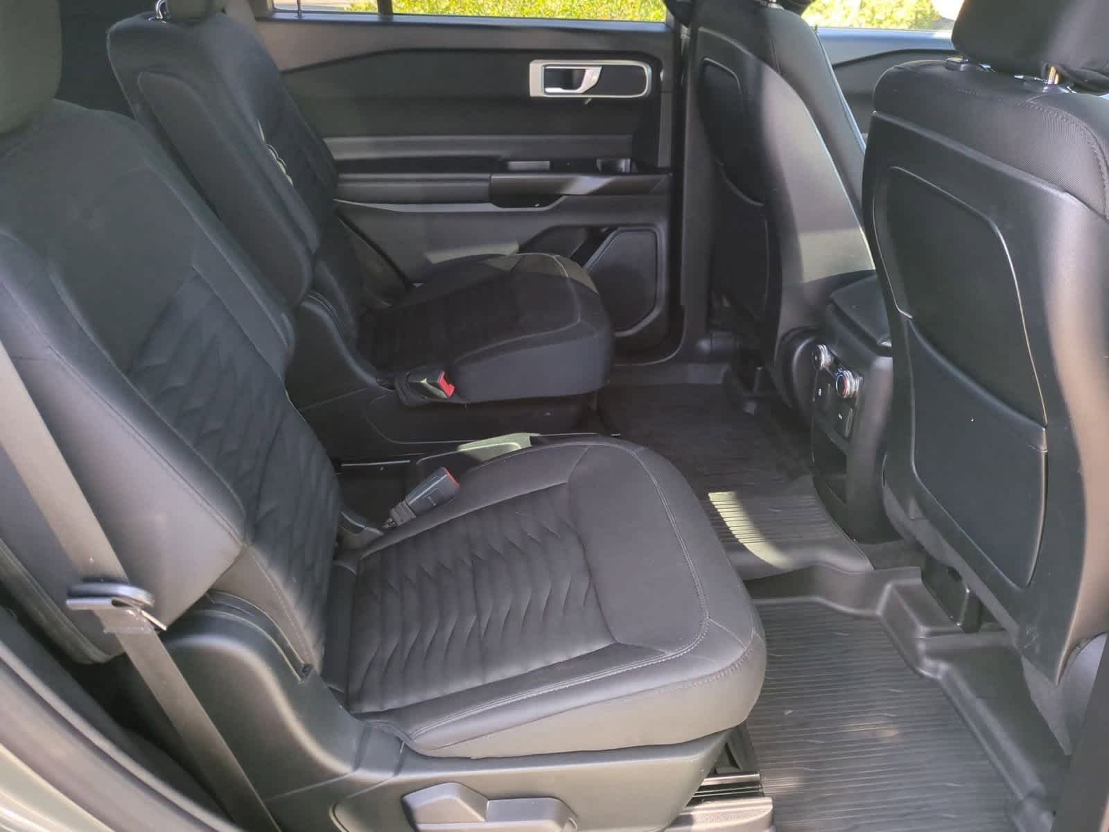 Thumbnail: 2020 Ford Explorer - 20