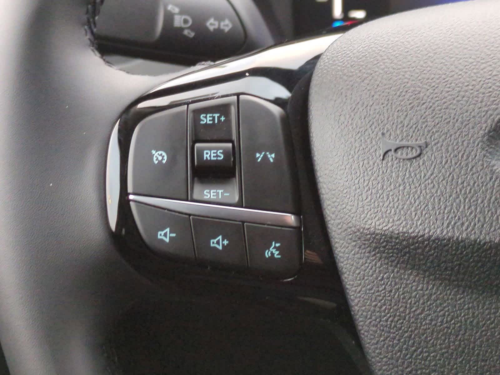 Thumbnail: 2023 Ford Escape - 23