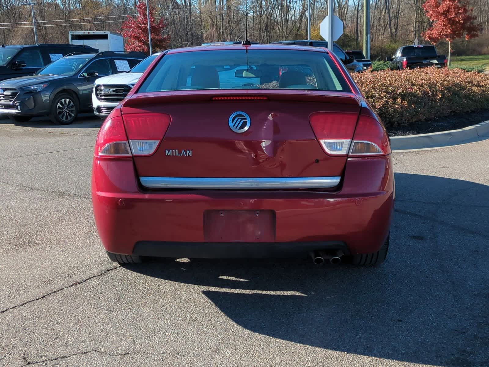 Thumbnail: 2010 Mercury Milan - 7