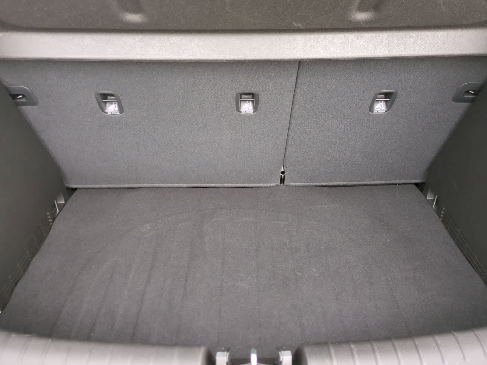 Thumbnail: 2022 Kia Rio5 - 34