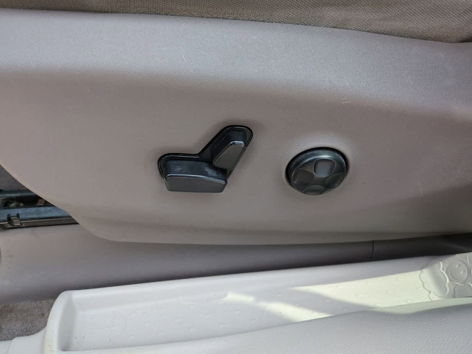 2017 Chrysler Pacifica Touring 17