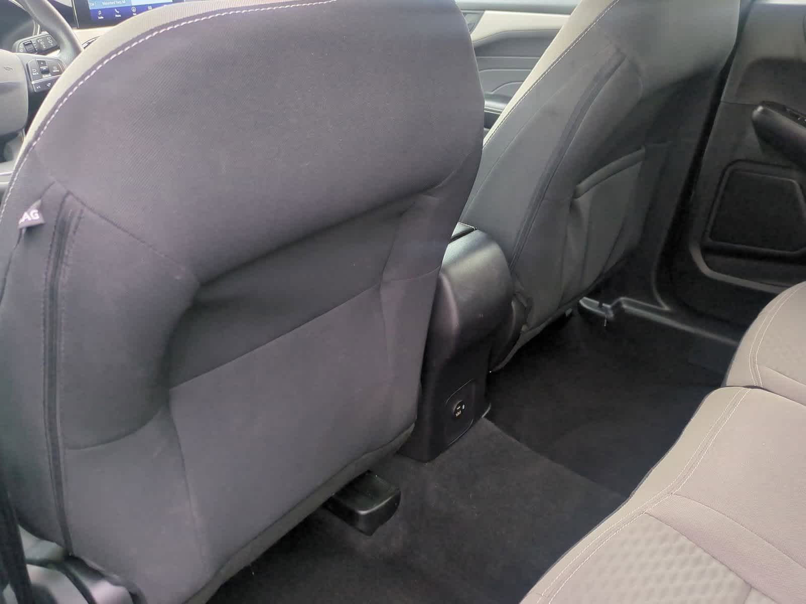 Thumbnail: 2022 Ford Escape - 18