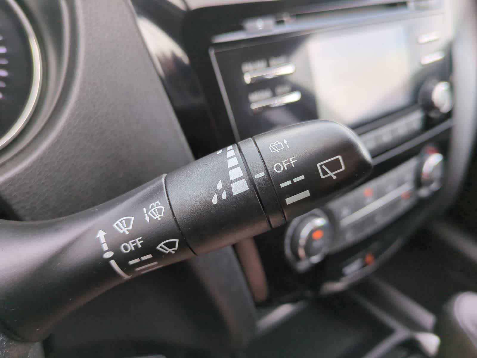 Thumbnail: 2015 Nissan Rogue - 25