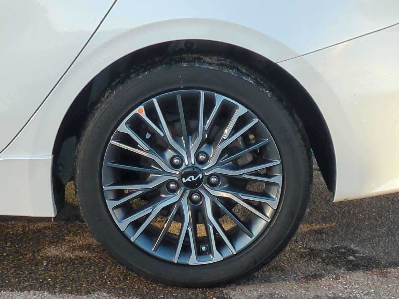 Thumbnail: 2023 Kia Forte - 14