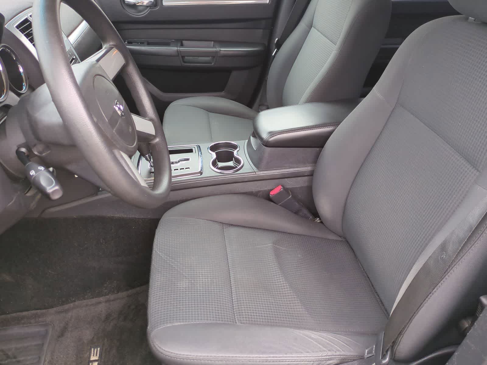 Thumbnail: 2010 Dodge Charger - 16