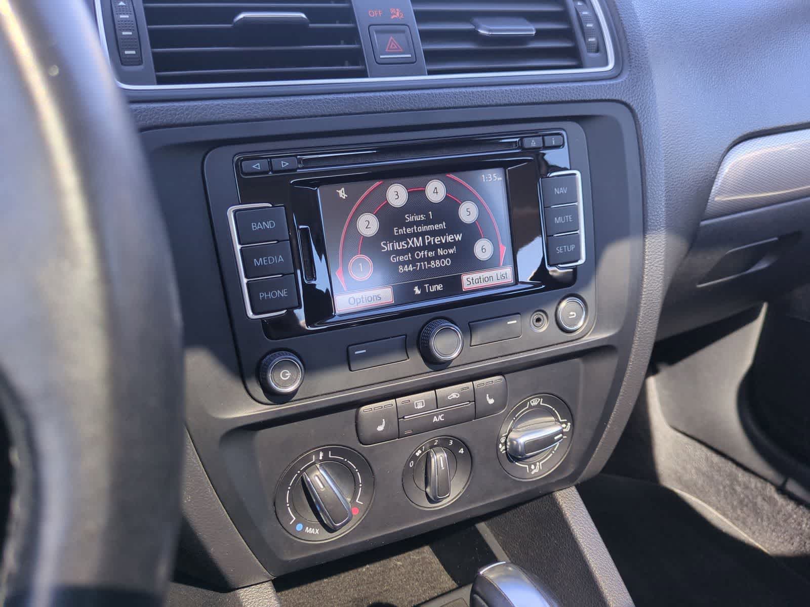 Thumbnail: 2015 Volkswagen Jetta - 29