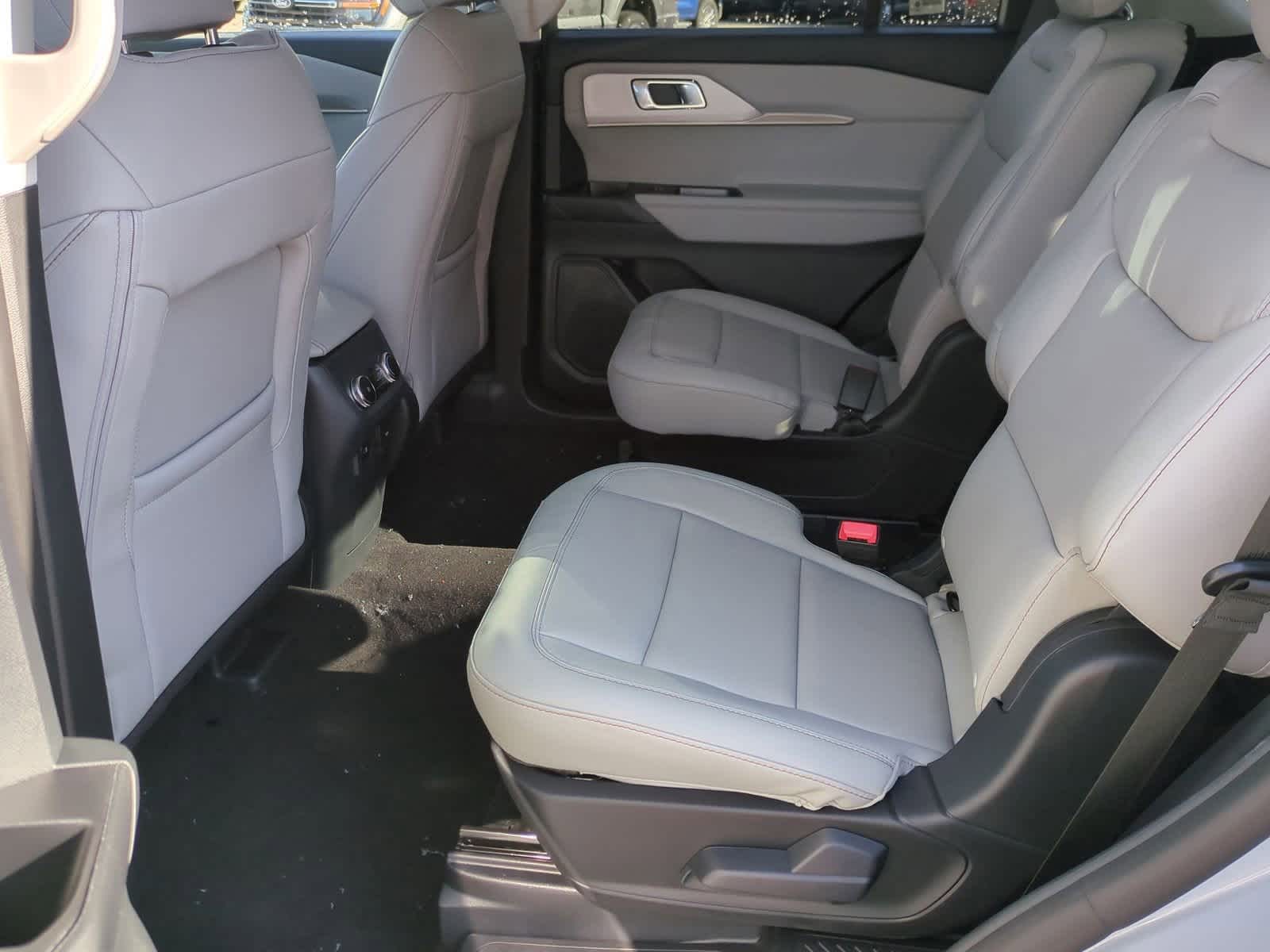 Thumbnail: 2026 Ford Explorer - 19