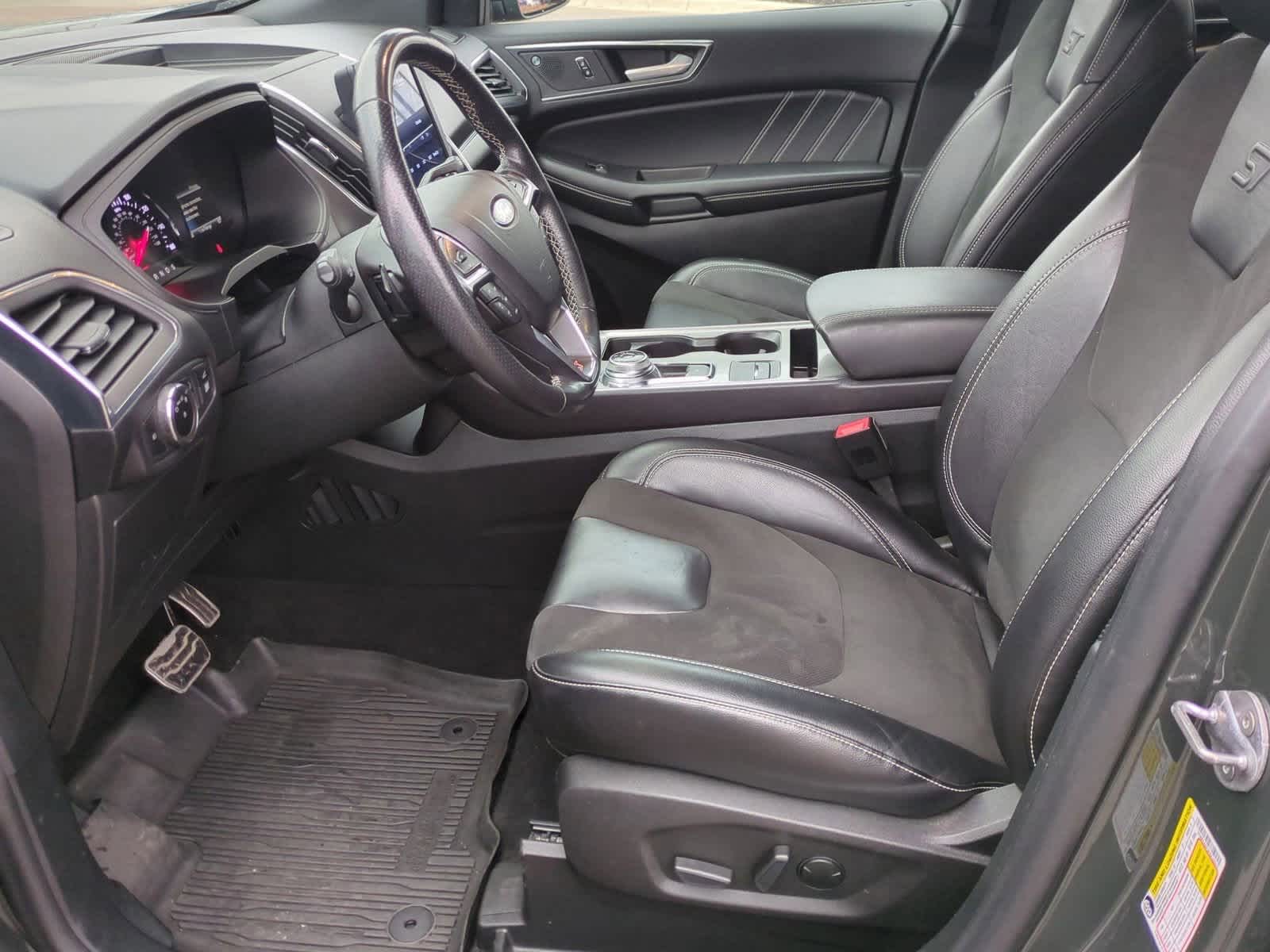 Thumbnail: 2023 Ford Edge - 16